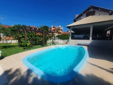 Casa com 3 Quartos à venda, 296m² no Espírito Santo, Porto Alegre