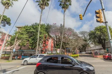 Apartamento com 2 Quartos à venda, 52m² no Jardim Itu, Porto Alegre