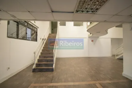 Prédio Comercial para alugar, 750m² no Vila Guarani (Z Sul), São Paulo