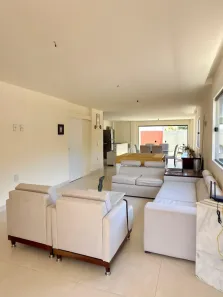 Casa de Condomínio com 4 Quartos à venda, 212m² no Cajazeiras, Fortaleza