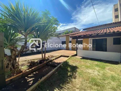 Casa com 2 Quartos para alugar, 90m² no Jardim Colina, Uberlândia