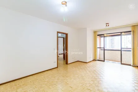 Apartamento com 3 Quartos para alugar, 85m² no Centro, Curitiba