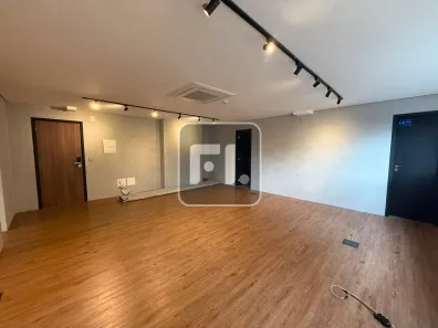 Sala Comercial para alugar, 47m² no Dezoito do Forte Empresarial/Alphaville., Barueri