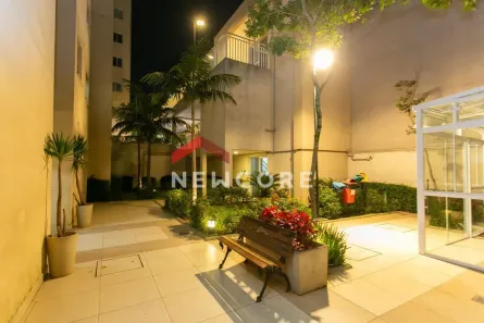 Apartamento com 2 Quartos à venda, 34m² no Vila Carmosina, São Paulo