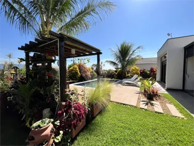 Casa de Condomínio com 3 Quartos à venda, 245m² no , Araçoiaba da Serra