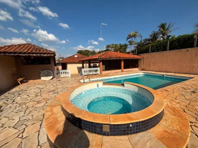 Fazenda/Sítio com 3 Quartos à venda, 1046m² no Loteamento Pedra Bela, Atibaia