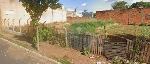Lote/Terreno à venda, 214m² no Mônica Cristina, Uberaba