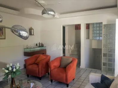 Casa de Condomínio com 4 Quartos à venda, 180m² no Badu, Niterói