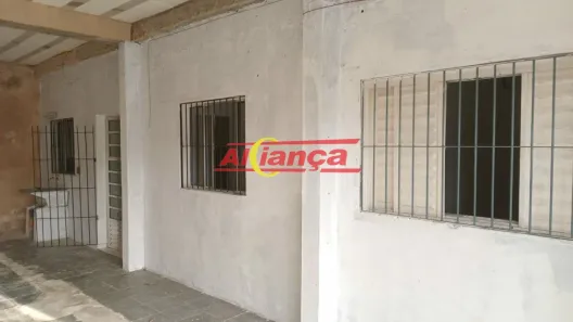 Casa com 10 Quartos à venda, 250m² no Jardim Guilhermino, Guarulhos