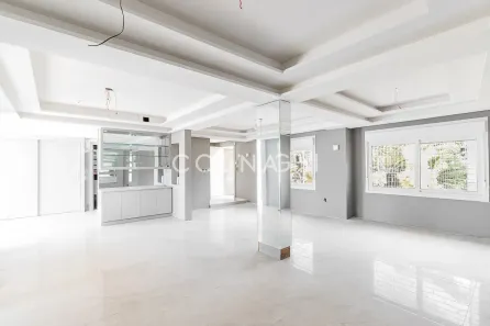 Casa com 2 Quartos à venda, 370m² no Três Figueiras, Porto Alegre