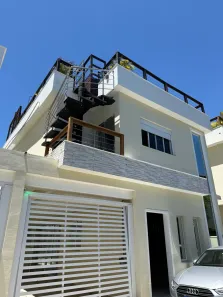 Casa com 3 Quartos para alugar, 145m² no Lagoa da Conceição, Florianópolis