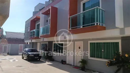 Casa de Condomínio com 2 Quartos à venda, 75m² no Marechal Hermes, Rio de Janeiro