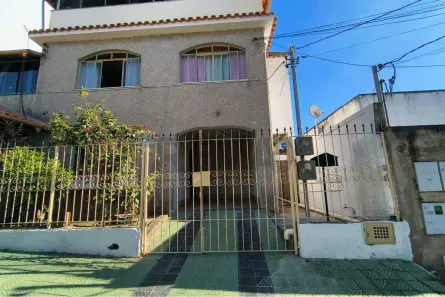 Casa com 3 Quartos para alugar, 108m² no Funcionários, Barbacena