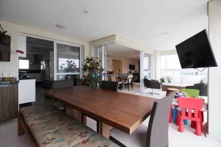 Apartamento com 4 Quartos à venda, 210m² no Vila Olímpia, São Paulo