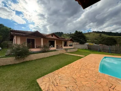 Fazenda/Sítio à venda, 2400m² no Residencial Village Serrano, São Bento do Sapucaí
