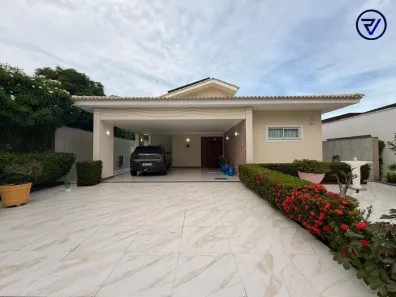 Casa de Condomínio com 3 Quartos à venda, 220m² no Centro, Eusébio