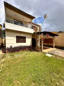 Casa com 3 Quartos à venda, 253m² no Tarumã, Manaus