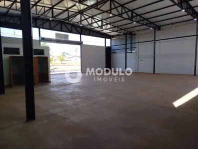Galpão/Depósito/Armazém à venda, 370m² no Jardim Patrícia, Uberlândia