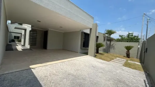Casa com 4 Quartos para alugar, 220m² no Jardim Itália, Cuiabá
