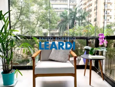 Flat com 2 Quartos à venda, 61m² no Cerqueira César, São Paulo