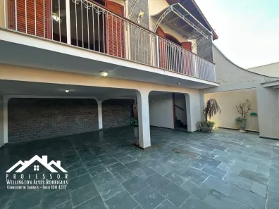 Casa com 3 Quartos à venda, 231m² no Jardim Elisa Fumagalli, Limeira