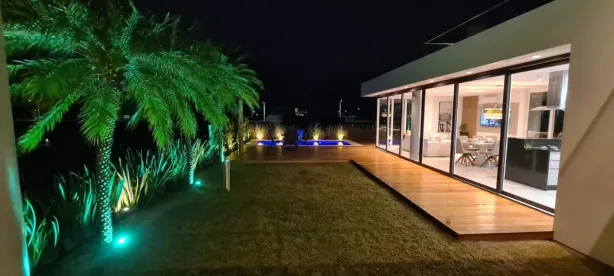 Sobrado com 4 Quartos à venda, 477m² no Centenário, Torres