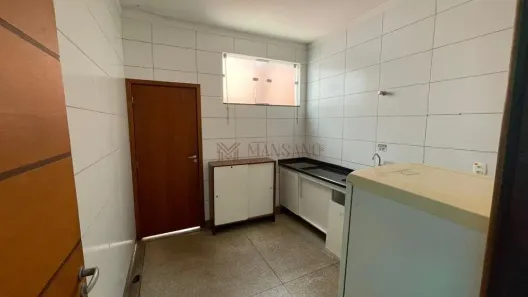Galpão/Depósito/Armazém para alugar, 1000m² no Vila Coralina, Bauru