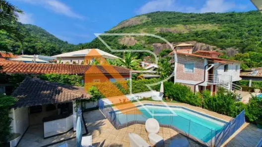 Casa de Condomínio com 4 Quartos à venda, 350m² no Itacoatiara, Niterói