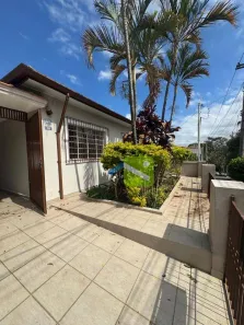 Casa com 3 Quartos para alugar, 200m² no Jardim Bonfiglioli, São Paulo