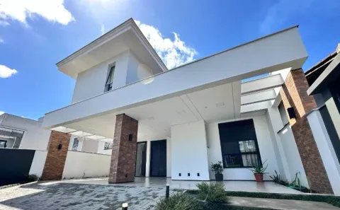 Casa com 3 Quartos à venda, 306m² no Jardim Sofia, Joinville