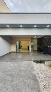Casa com 3 Quartos à venda, 180m² no Jardim Balneário Meia Ponte, Goiânia