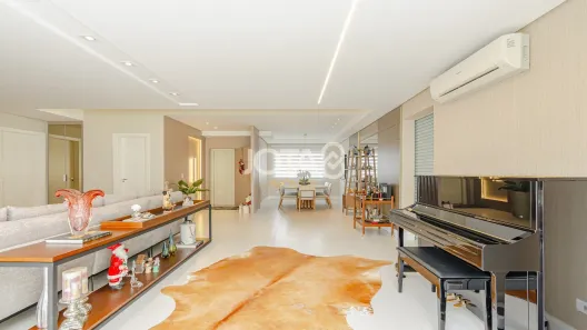 Apartamento com 3 Quartos à venda, 193m² no Água Verde, Curitiba