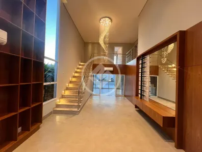 Casa de Condomínio com 3 Quartos à venda, 283m² no Laranjeiras, Uberlândia