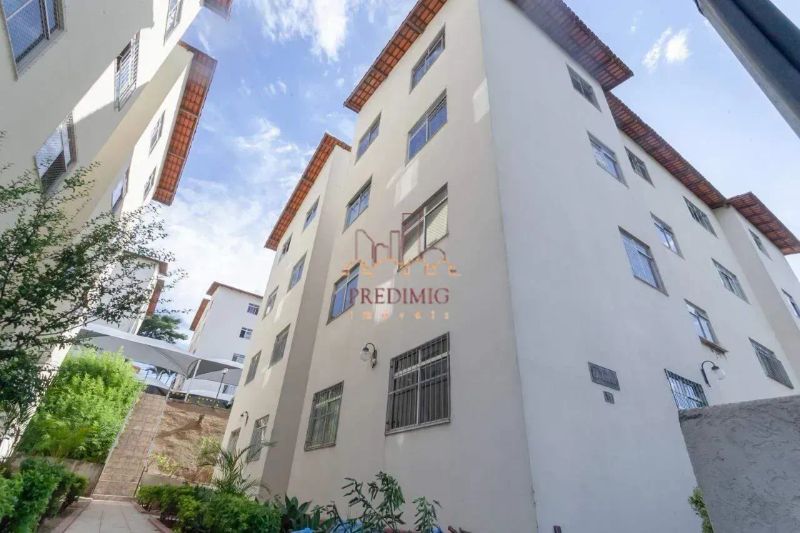 Apartamento com 3 quartos — Heliópolis, Belo Horizonte