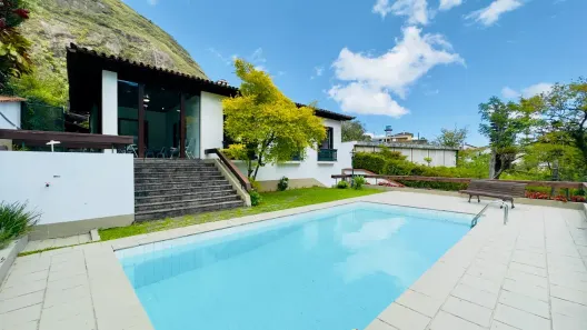 Casa com 4 Quartos à venda, 946m² no Quitandinha, Petrópolis