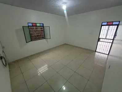 Casa com 4 Quartos para alugar, 160m² no Parque 10 de Novembro, Manaus