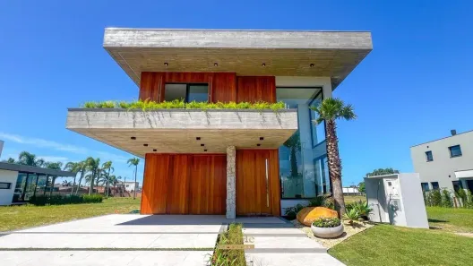 Casa de Condomínio com 4 Quartos à venda, 360m² no Torres, Torres
