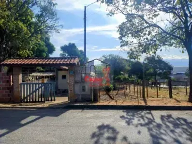 Casa com 2 Quartos à venda, 610m² no Parque Shangri-lá, Pindamonhangaba
