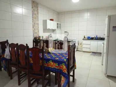 com 4 Quartos à venda, 250m² no Gutierrez, Araguari