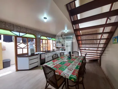 Casa com 5 Quartos à venda, 270m² no Campeche, Florianópolis