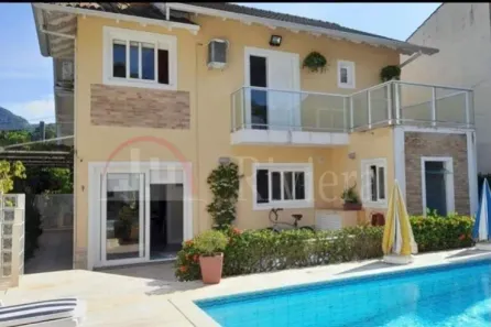 Sobrado com 6 Quartos à venda, 270m² no Praia do Arrastão, São Sebastião