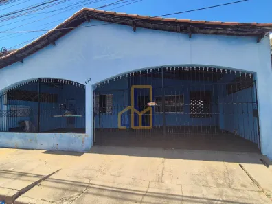 Casa com 2 Quartos para alugar, 250m² no Vila Industrial, São José dos Campos