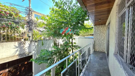 Casa com 3 Quartos à venda, 206m² no Ramos, Rio de Janeiro