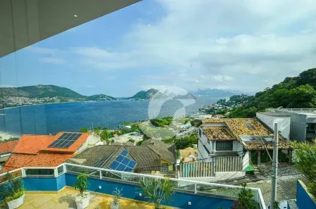 Casa de Condomínio com 5 Quartos à venda, 570m² no São Francisco, Niterói