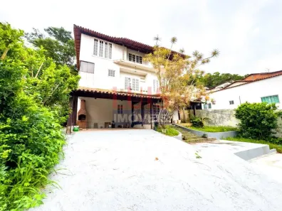 Casa com 4 Quartos para alugar, 520m² no Serra Grande, Niterói