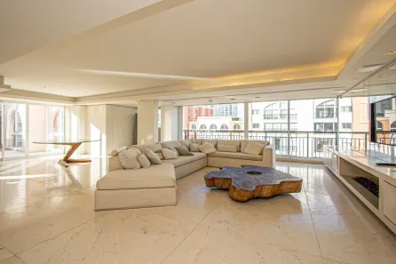 Apartamento com 2 Quartos para alugar, 276m² no Passo da Areia, Porto Alegre
