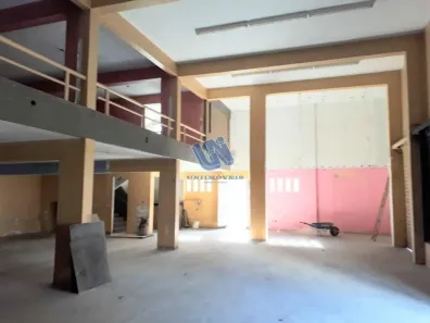 Ponto Comercial à venda, 1050m² no Matatu, Salvador