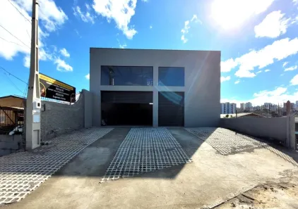 Galpão/Depósito/Armazém para alugar, 230m² no Panazzolo, Caxias do Sul