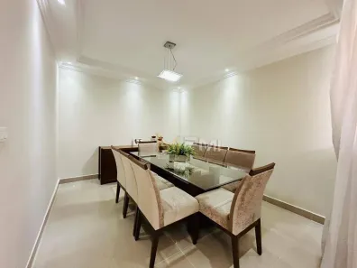 Sobrado com 3 Quartos à venda, 177m² no Vila Azenha, Nova Odessa