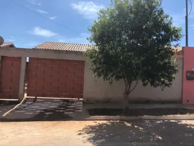 Casa com 2 Quartos para alugar, 60m² no Residencial Coxipó, Cuiabá